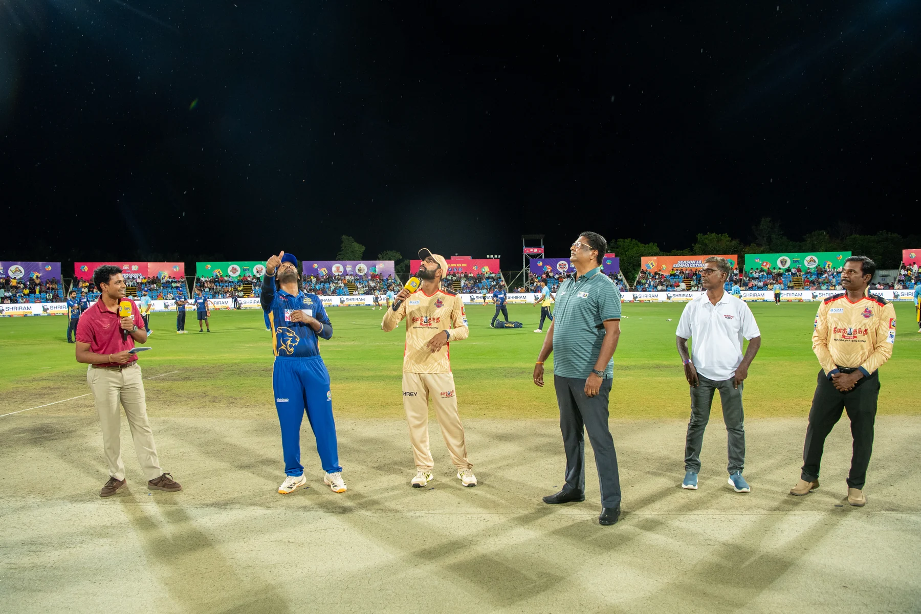 Madurai Panthers and Chepauk Super Gillies representatives at the toss