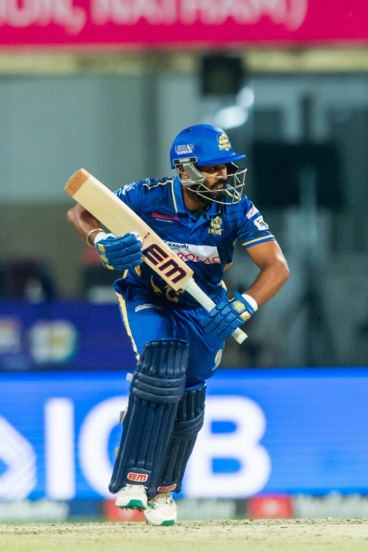 Madurai Panthers Dindigul Dragons match action